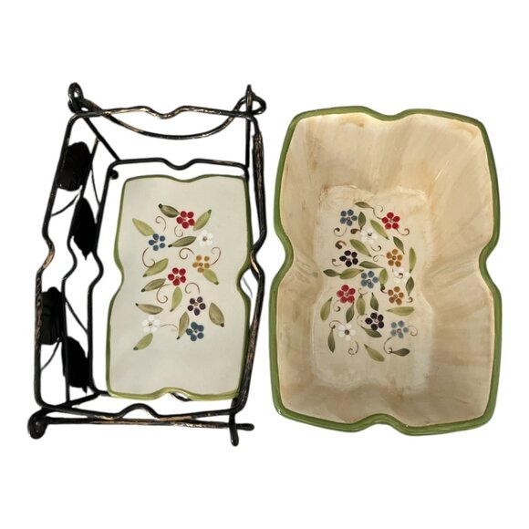 Temp-tations Presentable Ovenware Floral Ceramic Dish with Lid, Trivet & Metal S - Picture 4 of 5